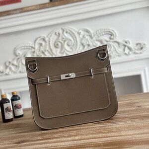 Classic Hermes Bag: A Stylish and Versatile Choice for Elegance